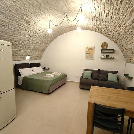 Corte Pietrantica - Charming Rooms & Suites Джовинаццо Экстерьер фото