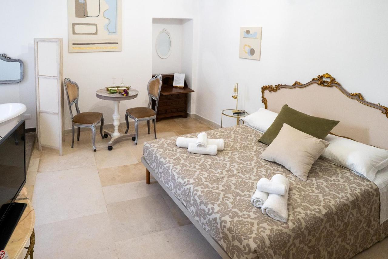 Corte Pietrantica - Charming Rooms & Suites Джовинаццо Экстерьер фото
