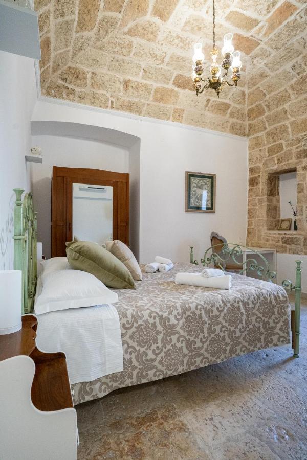 Corte Pietrantica - Charming Rooms & Suites Джовинаццо Экстерьер фото
