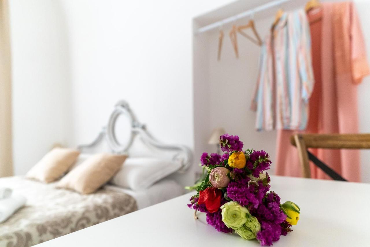 Corte Pietrantica - Charming Rooms & Suites Джовинаццо Экстерьер фото