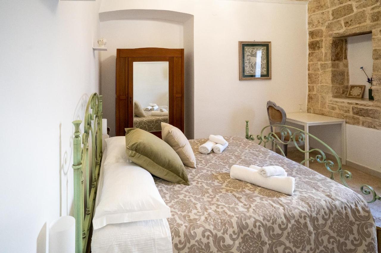 Corte Pietrantica - Charming Rooms & Suites Джовинаццо Экстерьер фото