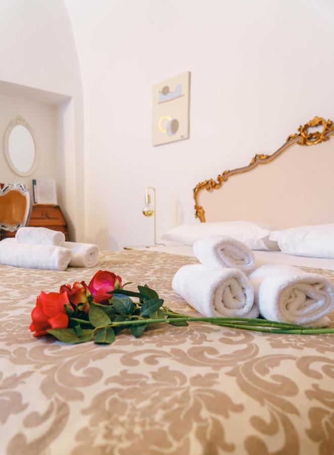 Corte Pietrantica - Charming Rooms & Suites Джовинаццо Экстерьер фото