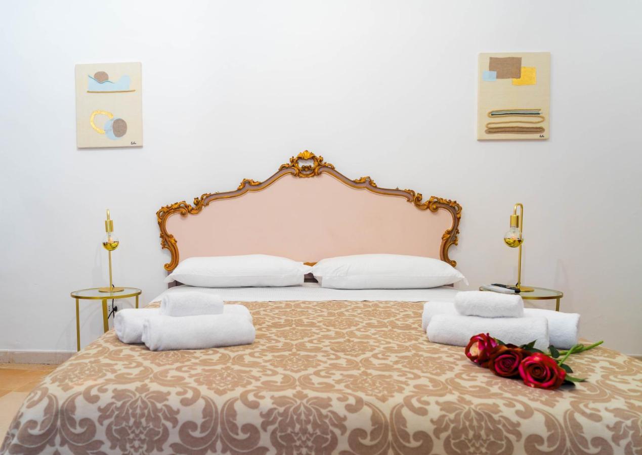 Corte Pietrantica - Charming Rooms & Suites Джовинаццо Экстерьер фото