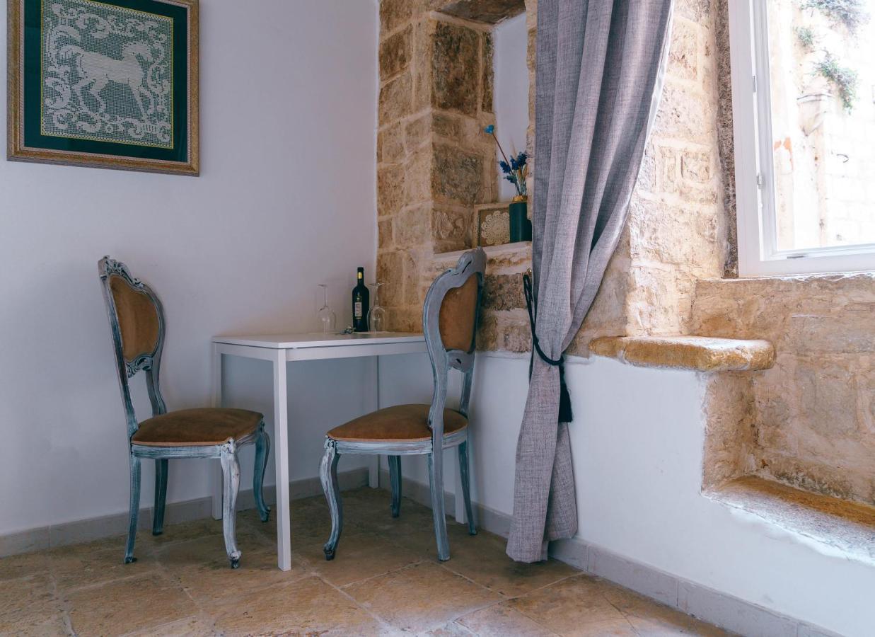 Corte Pietrantica - Charming Rooms & Suites Джовинаццо Экстерьер фото