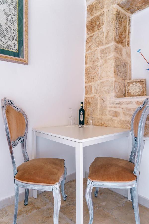 Corte Pietrantica - Charming Rooms & Suites Джовинаццо Экстерьер фото